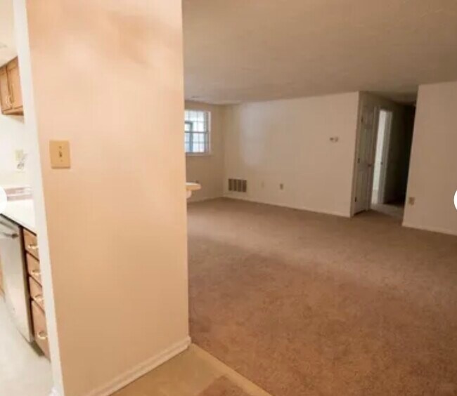 Building Photo - 3206 Matilda Cv