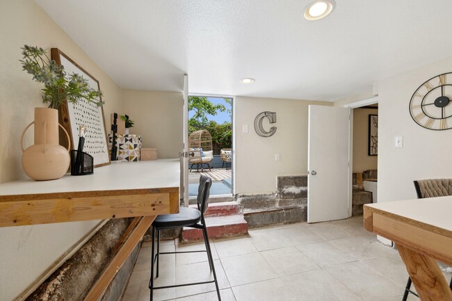 Building Photo - 2834 Milvia St