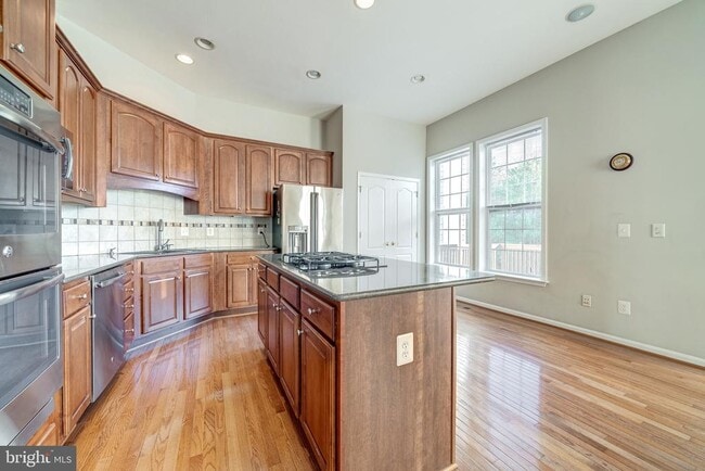 Building Photo - 42029 Bushclover Terrace