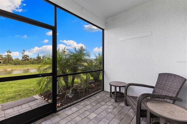 Building Photo - 10868 Sun Drop St