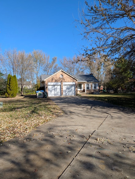 Primary Photo - 5900 Deer Run Dr