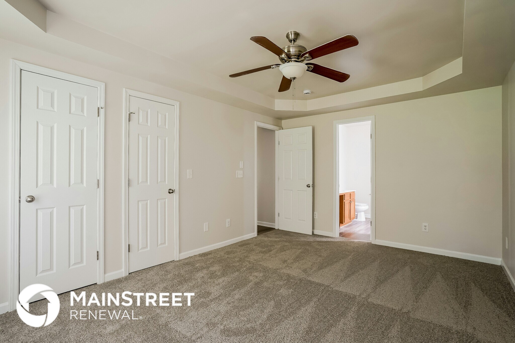 Building Photo - 5323 Landreaux Dr