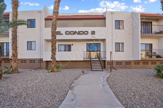 Building Photo - CENTRALLY LOCATED 1 BEDROOM CONDO