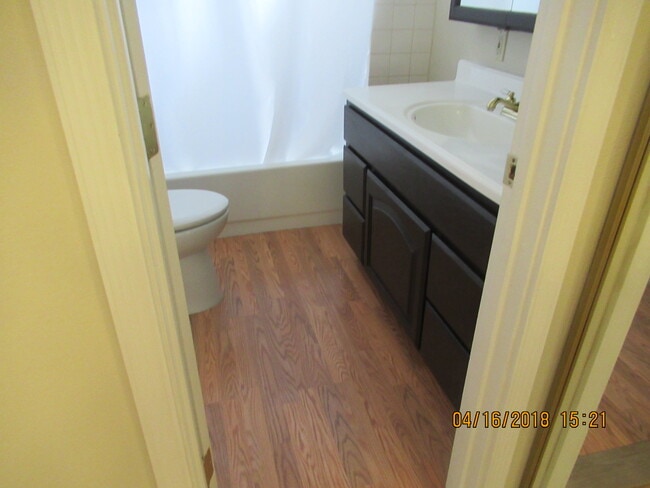 Building Photo - 964 Arrowhead Dr