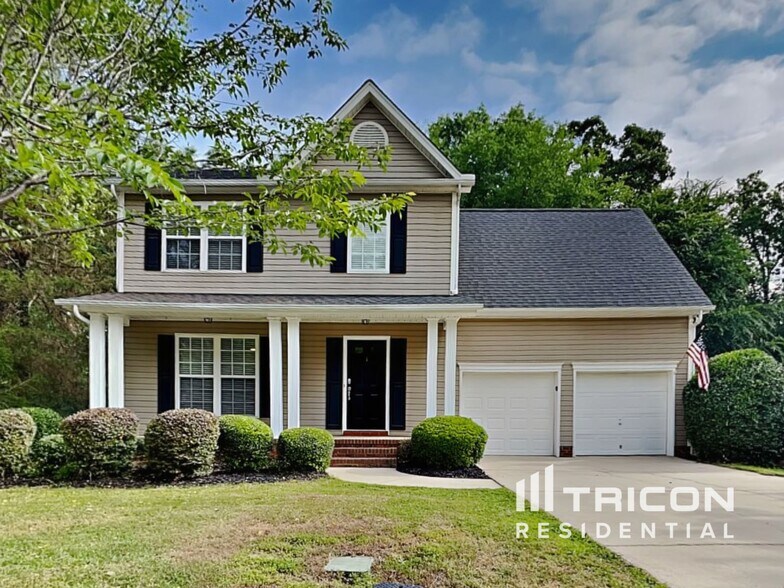 Primary Photo - 207 E Creek Ct