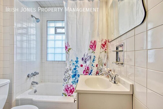 Building Photo - 20 Avery Ave