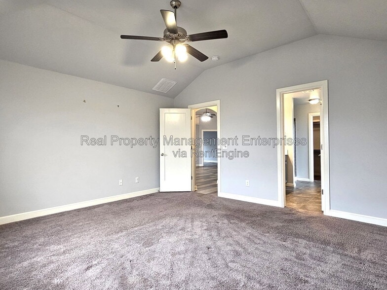 Building Photo - 3105 Old Frisco Rd