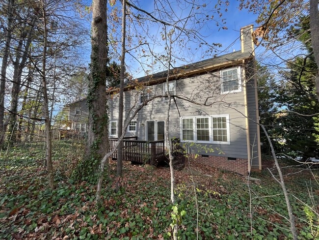 Building Photo - Exceptionally Located 3BD, 2.5BA Cary Home...