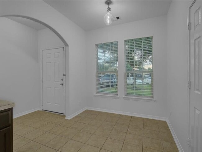 Building Photo - 20923 Dover Mist Ln