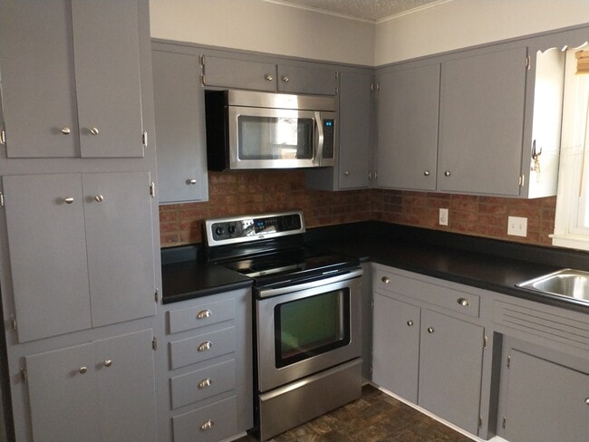 Building Photo - 1115 W Ashland St