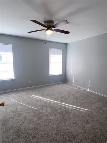 Building Photo - 2416 Lakeview Cir