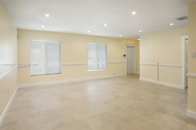 Building Photo - 8870 SW 86th St