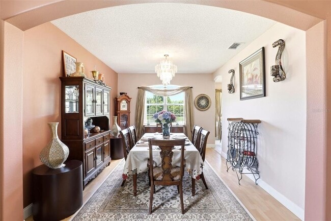 Building Photo - 824 Lake Biscayne Way