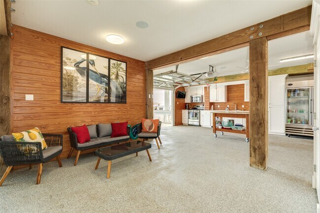 Building Photo - 9680 Airway Ln