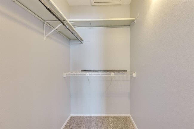 Building Photo - 8318 Greenslope Dr