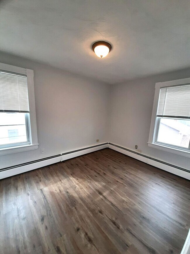 Building Photo - 7-9 Spring Street