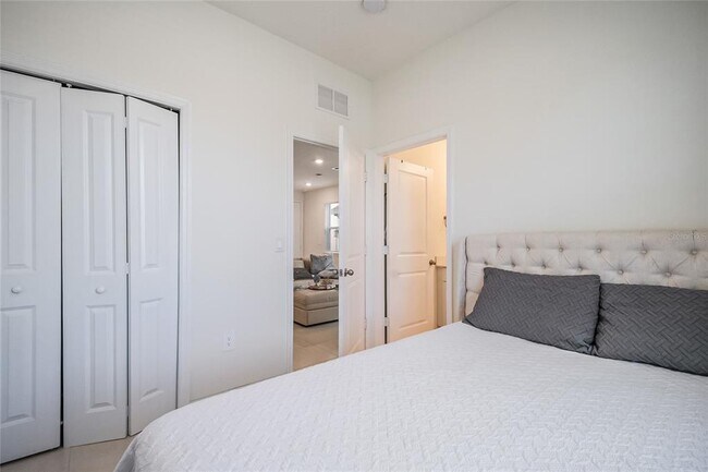 Building Photo - 4377 Small Creek Rd