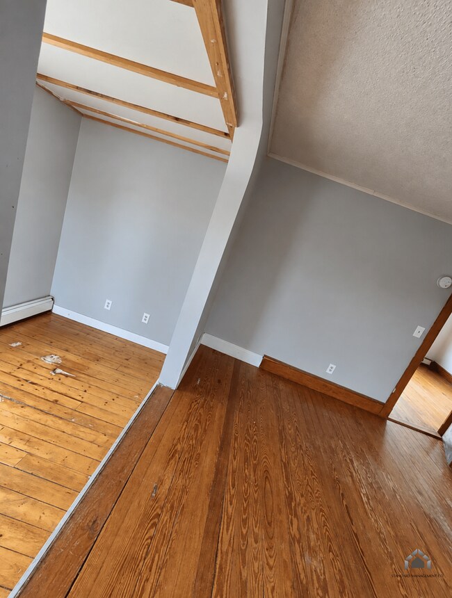 Building Photo - 4 Oakhill Terrace