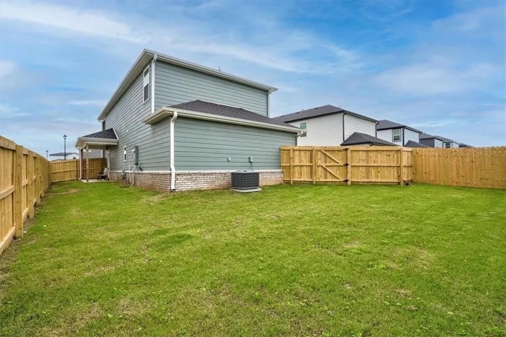 Building Photo - 1707 W Whitney Ln