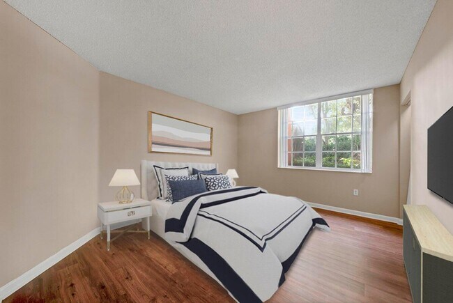 Building Photo - 3237 Clint Moore Rd