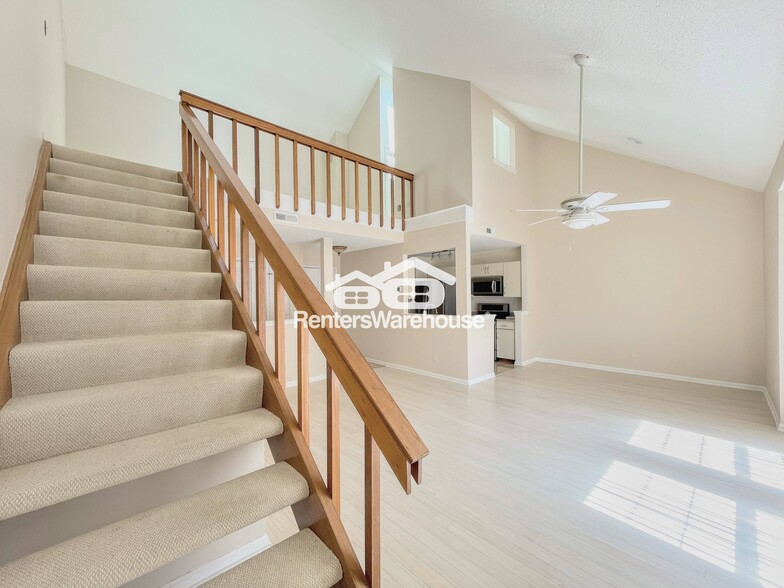 Building Photo - 411 Harbour Point