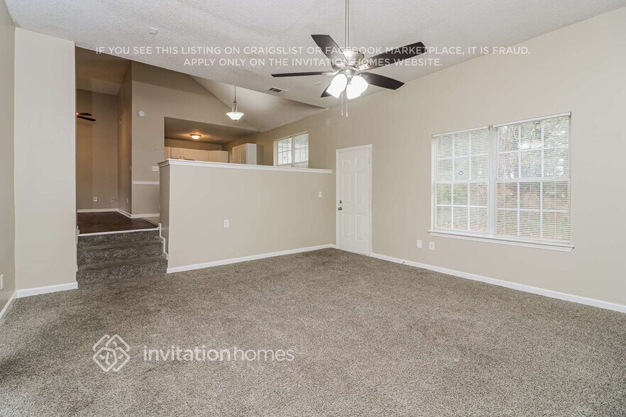 Building Photo - 2934 Duncan Pl