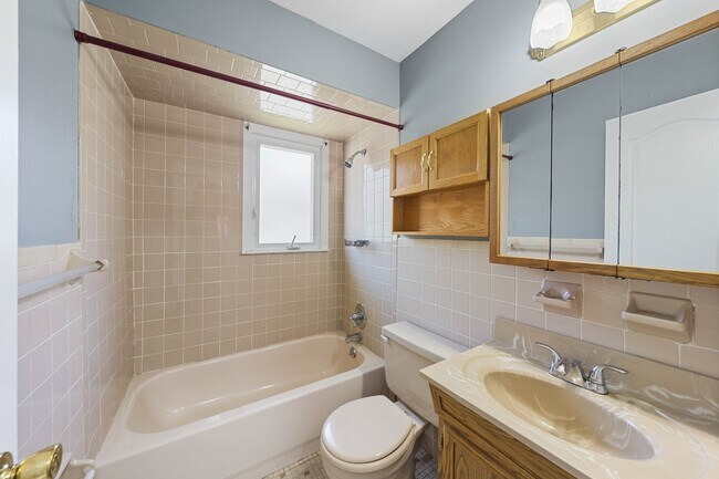 Building Photo - 1031 Di Antonio Dr