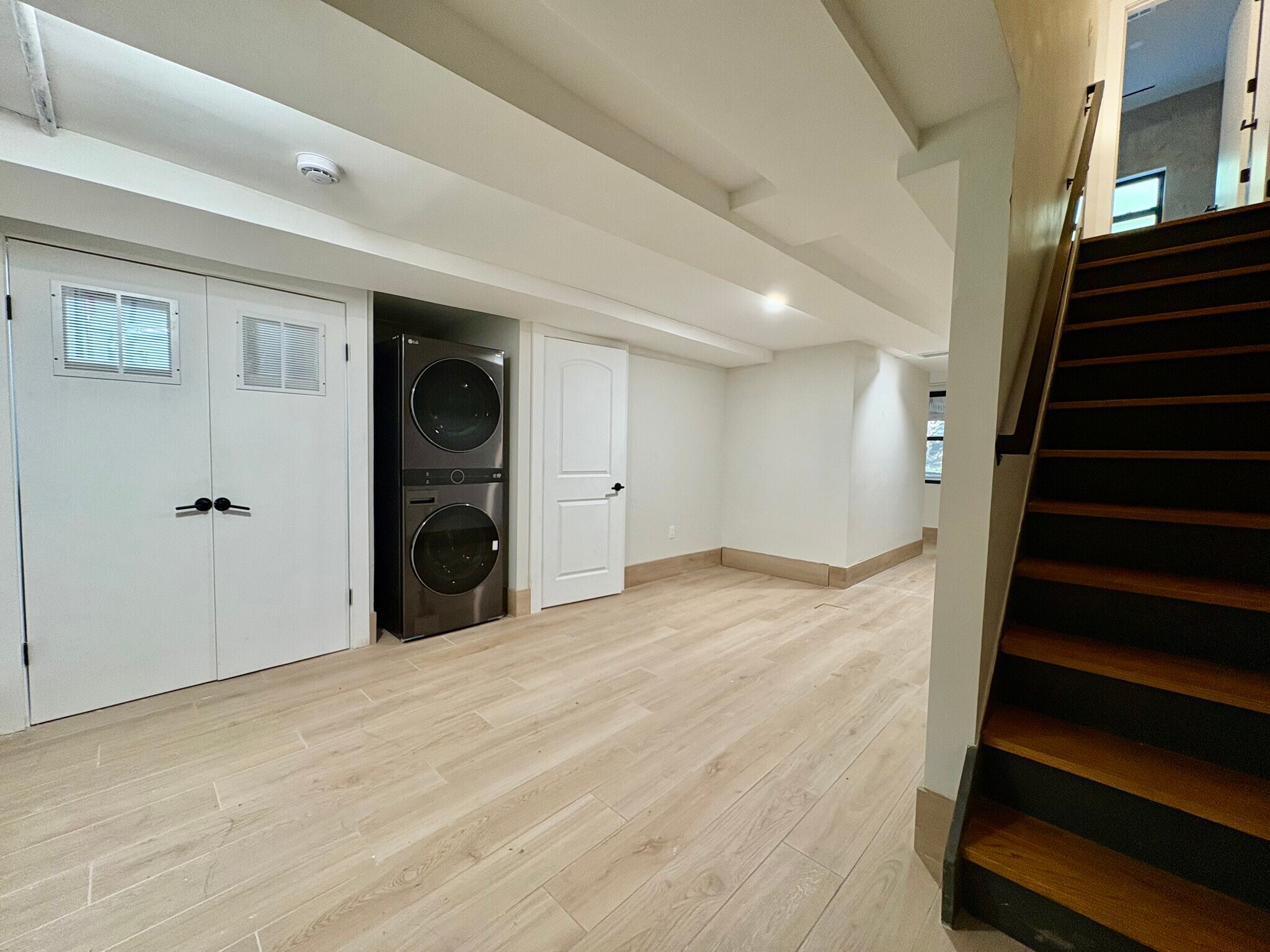Unit 1 - 604 Palisade Ave