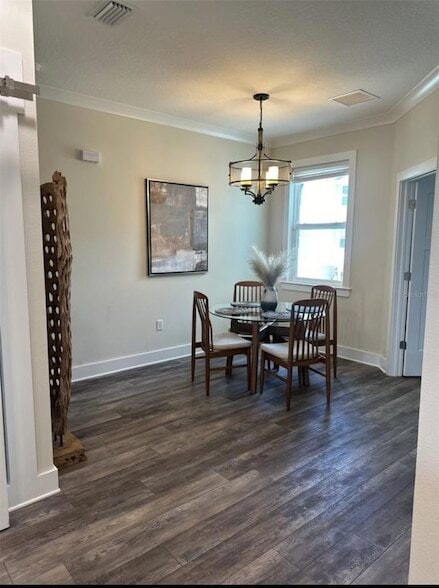 Building Photo - 1249 Savona Dr