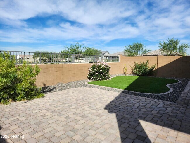 Building Photo - 5824 N 89th Dr