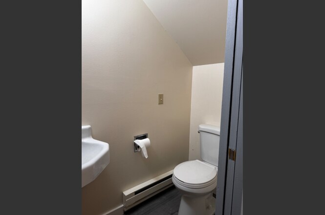 Building Photo - 2312 N 134th St