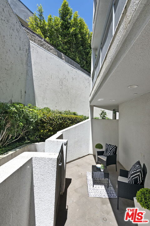 Building Photo - 171 N Church Ln