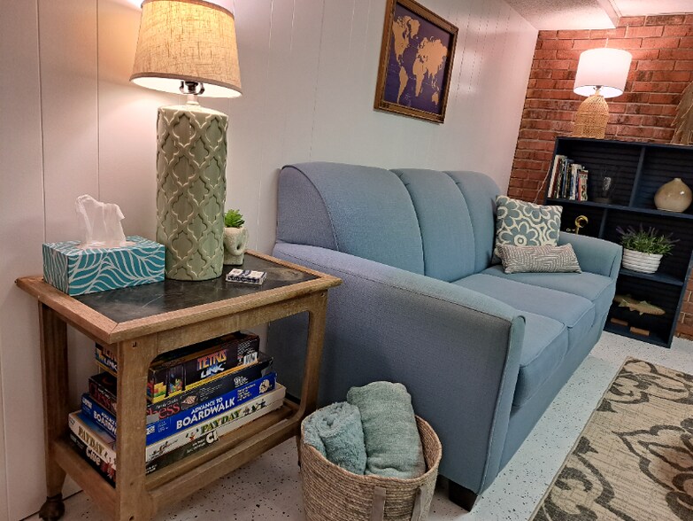 Building Photo - 514 13th Ave