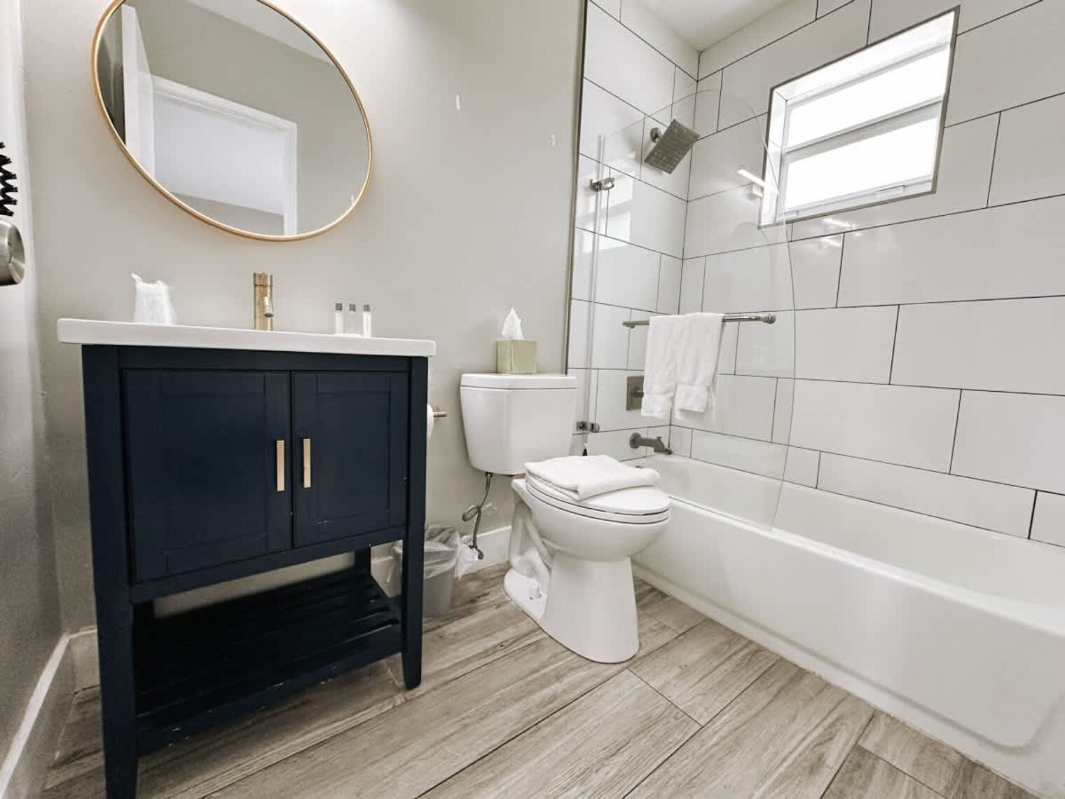 Building Photo - 50 Davie Blvd