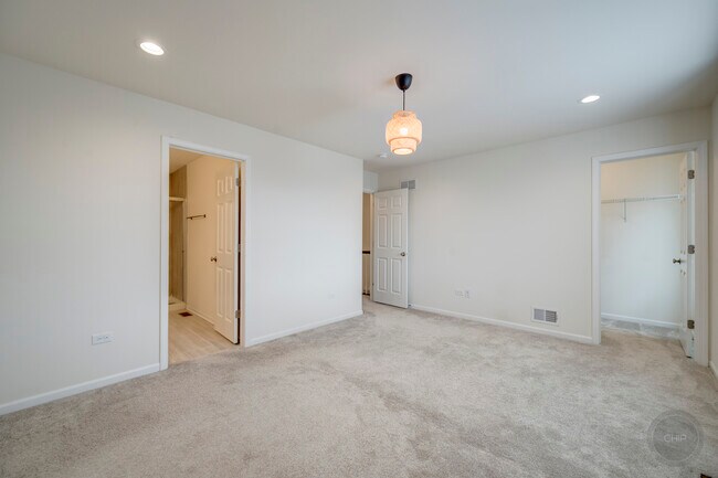 Building Photo - 4138 Irving Rd