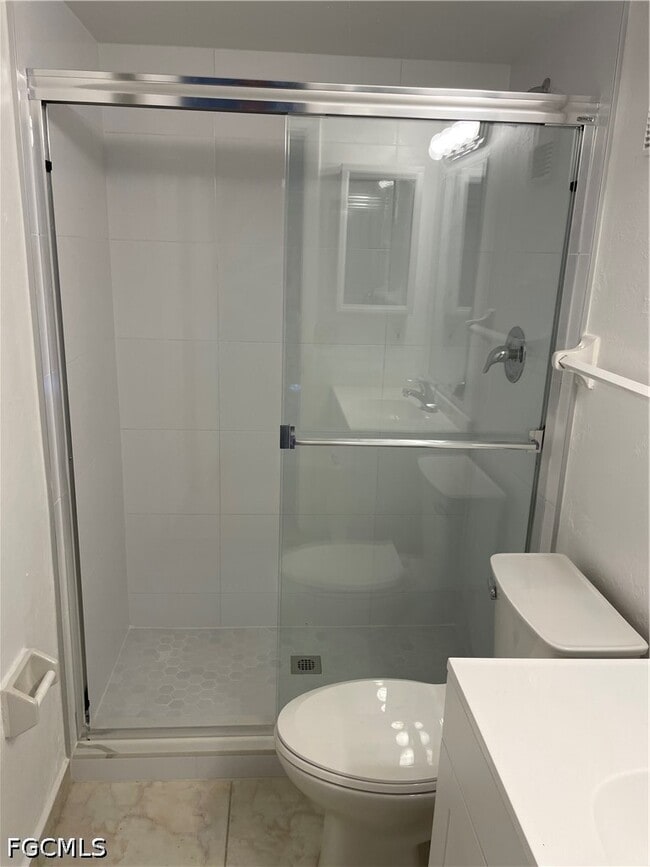 Building Photo - 4906 Victoria Dr