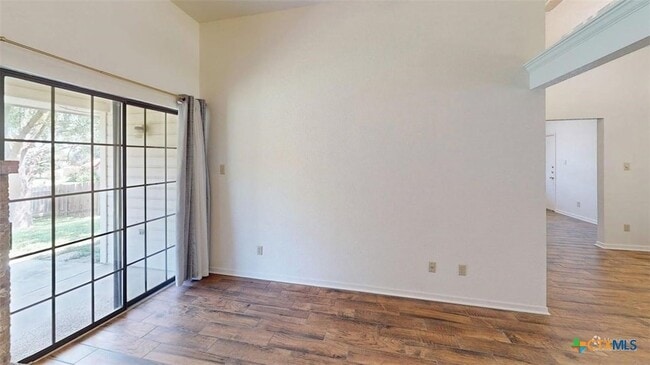 Building Photo - 1801 Thomas Ct