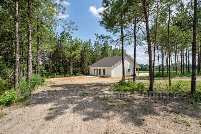 Building Photo - 48 Newman Camp Rd