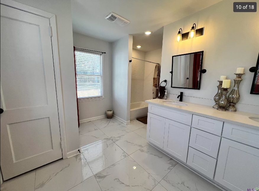 Building Photo - 911 S 12th St