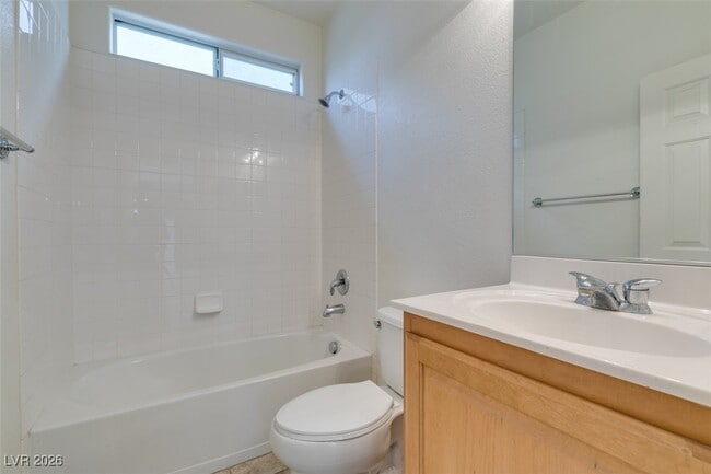 Building Photo - 2832 Glistening Grove Ave