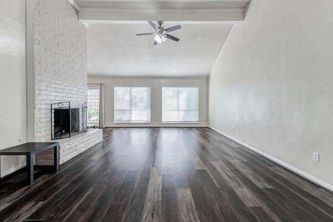 Building Photo - 1018 Rock Canyon Dr