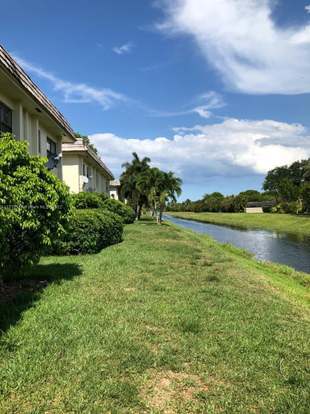 Building Photo - 11150 Royal Palm Blvd