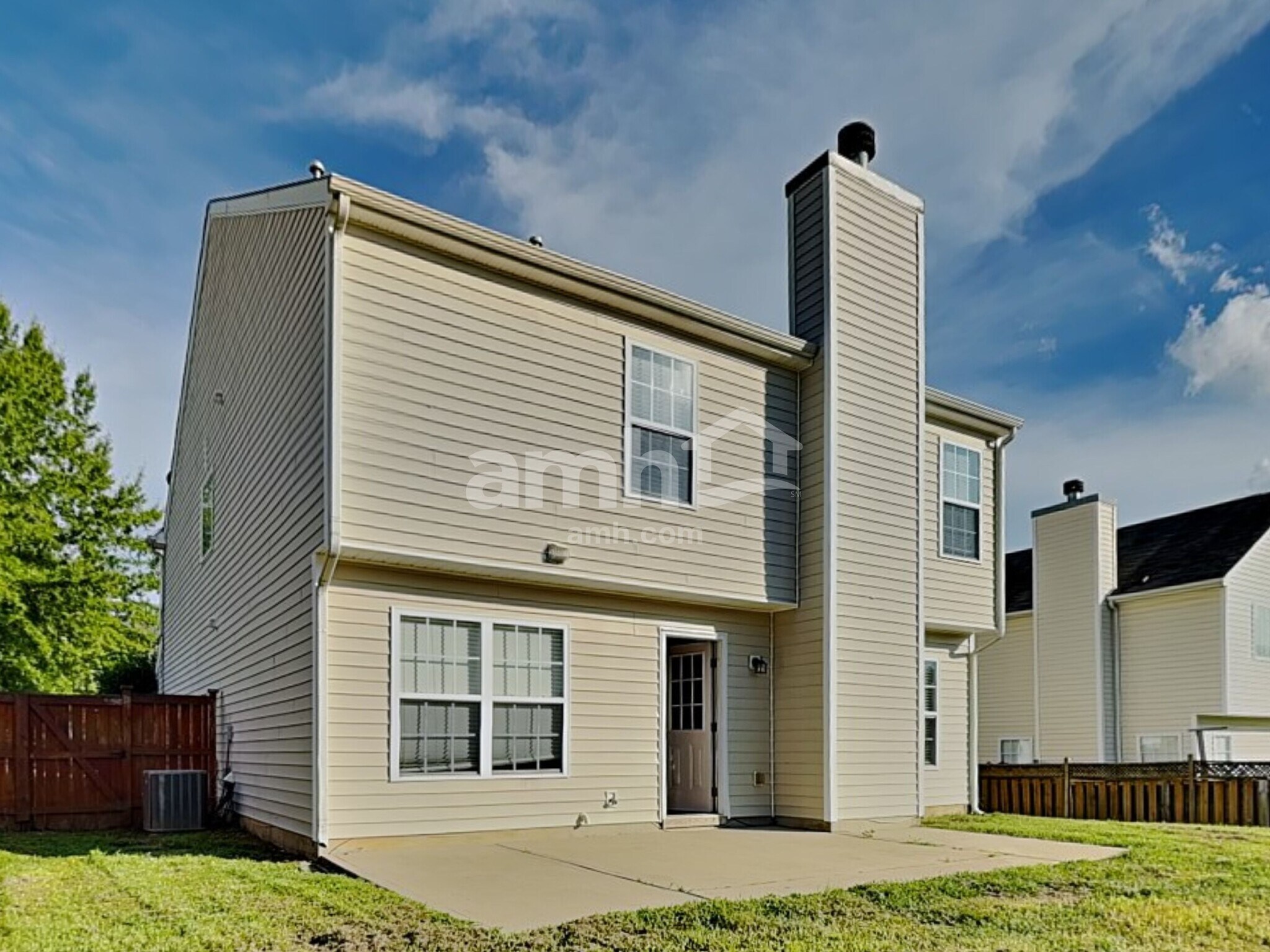 Building Photo - 836 Willow Bay Dr