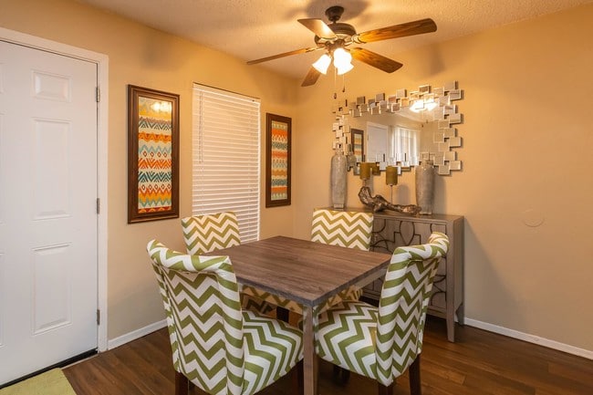 Building Photo - Mireya