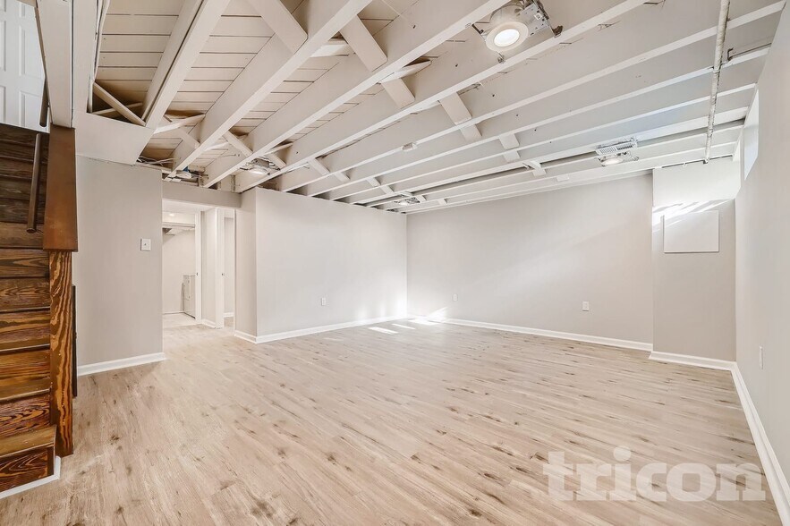 Building Photo - 1546 Glen Keith Blvd