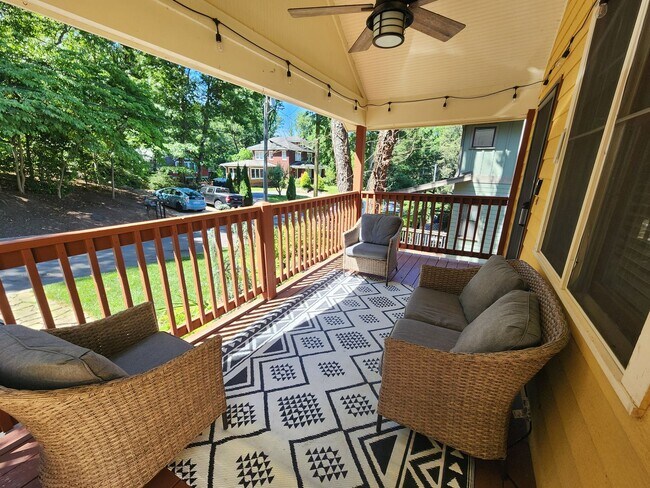 Building Photo - Montford Rental-Asheville