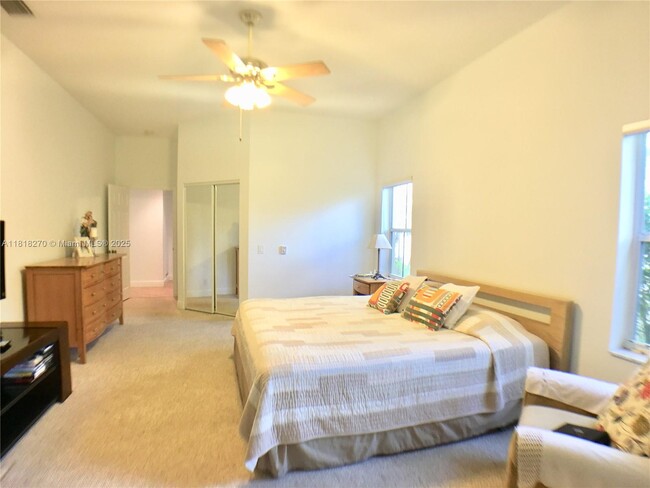 Building Photo - 1138 Croton Ct