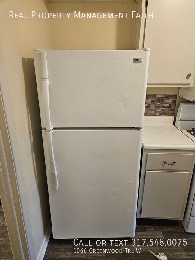 Building Photo - 1066 Greenwood Trail W Dr