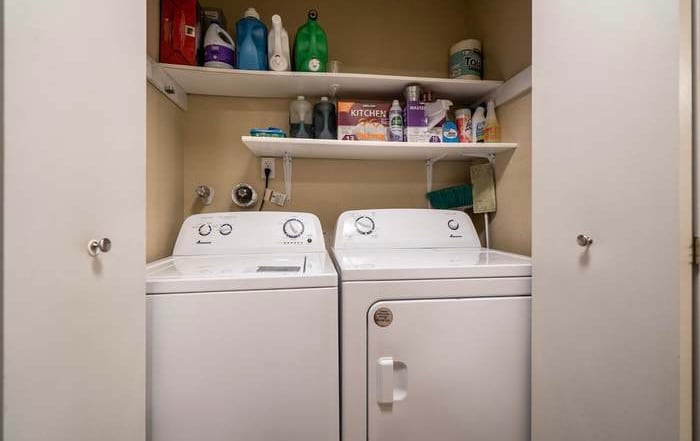 Building Photo - 6745 SW Scholls Ferry Rd