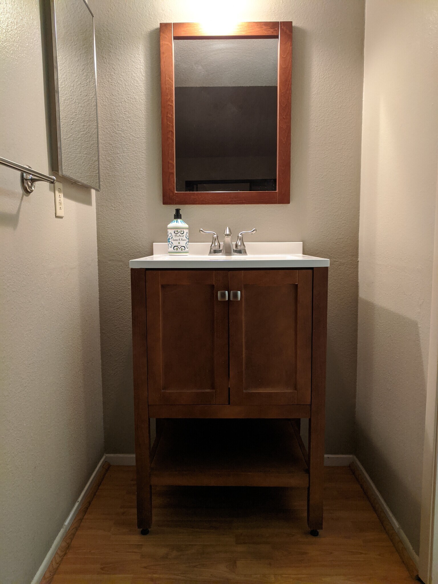 Building Photo - 2204 Cedar St